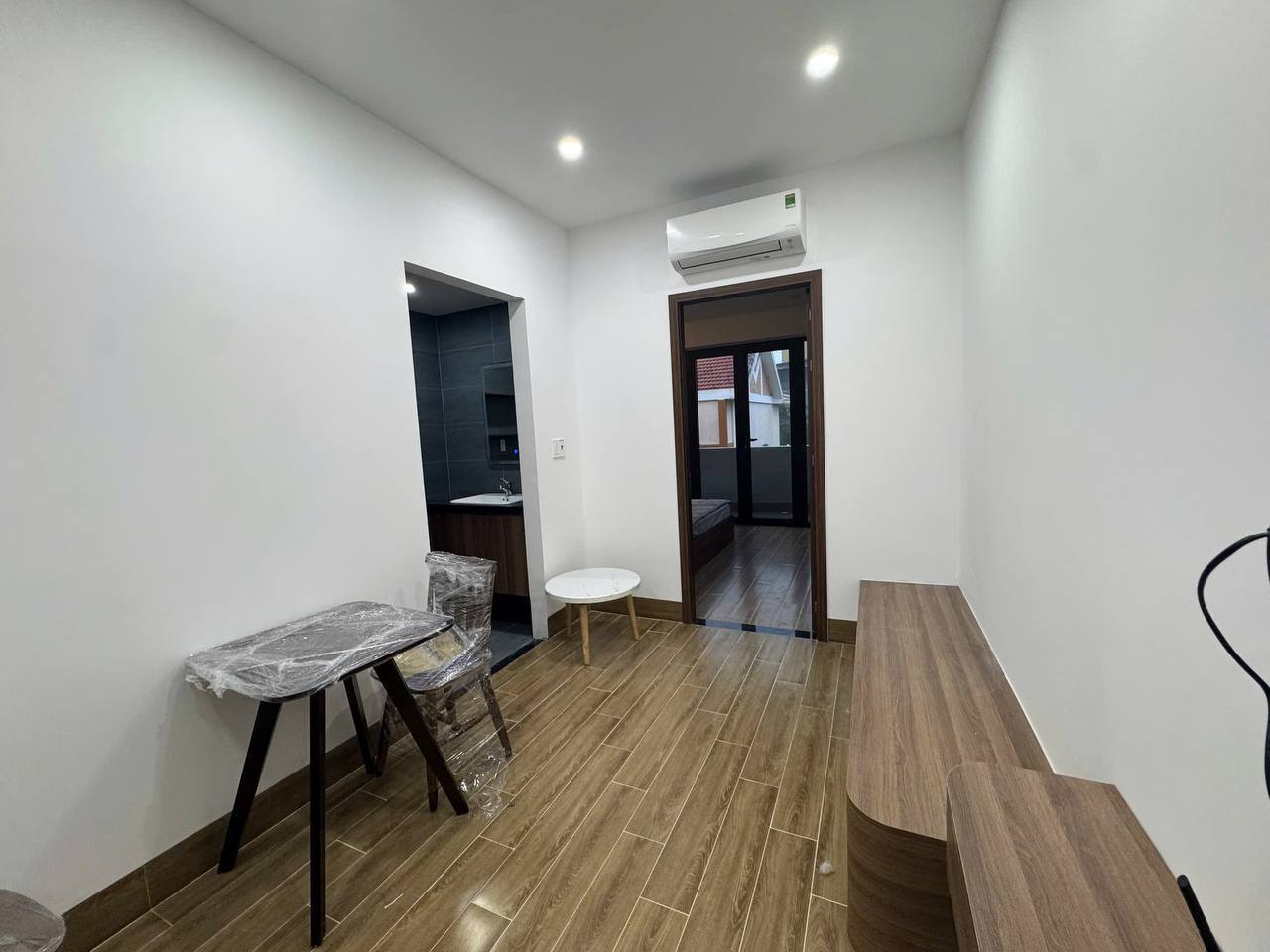 2BR apartment in My An — photo 4