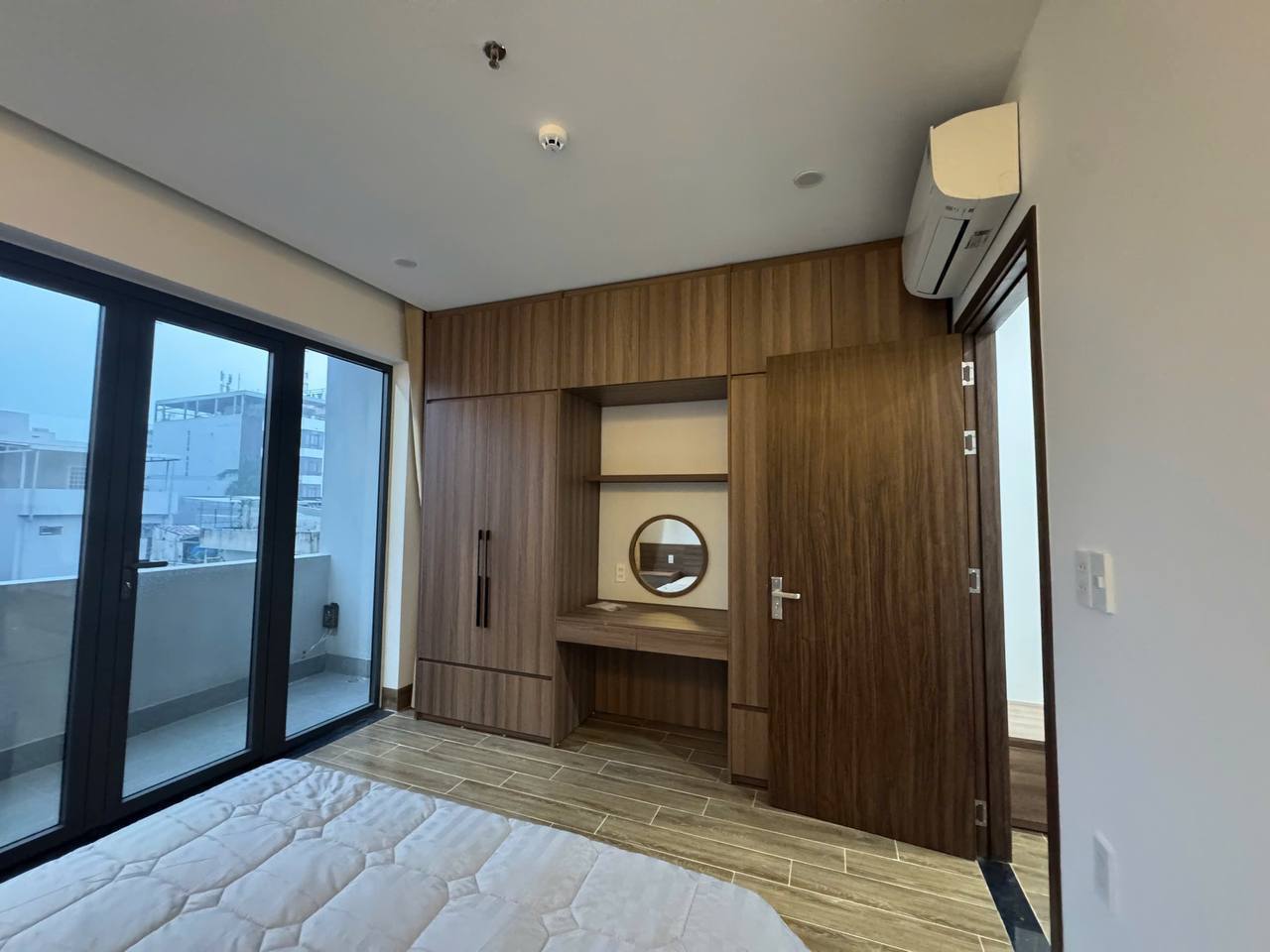 2BR apartment in My An — photo 5