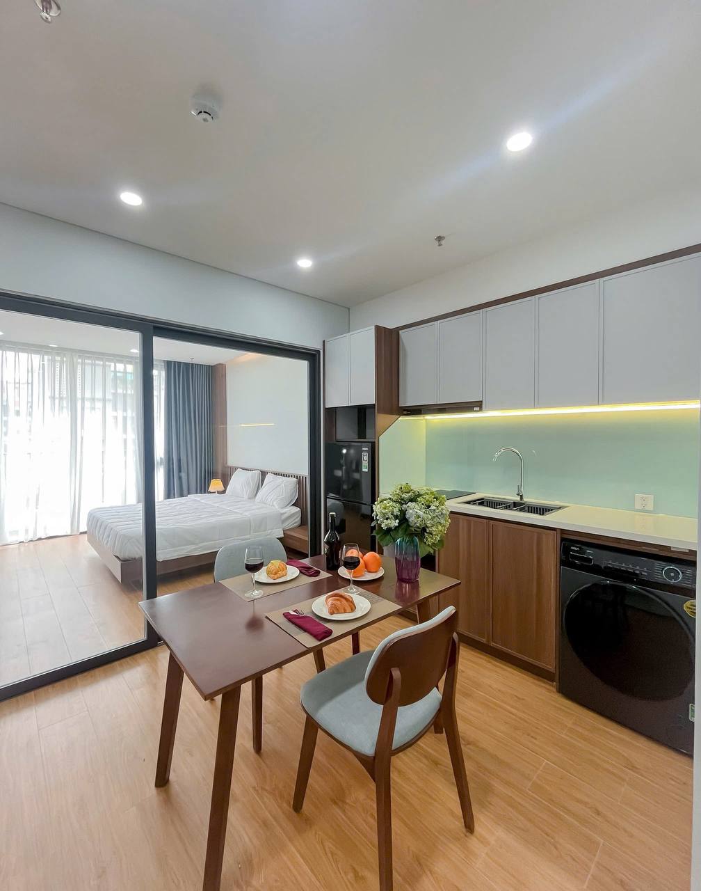 2BR apartment in My An — photo 4