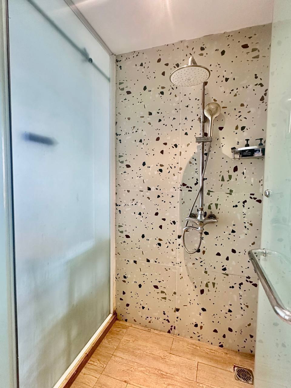 1BR apartment in Khue My — photo 8
