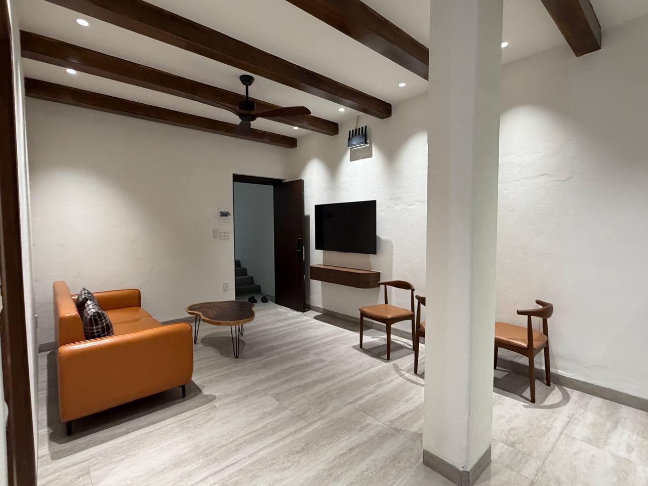 2BR apartment in My An — photo 4