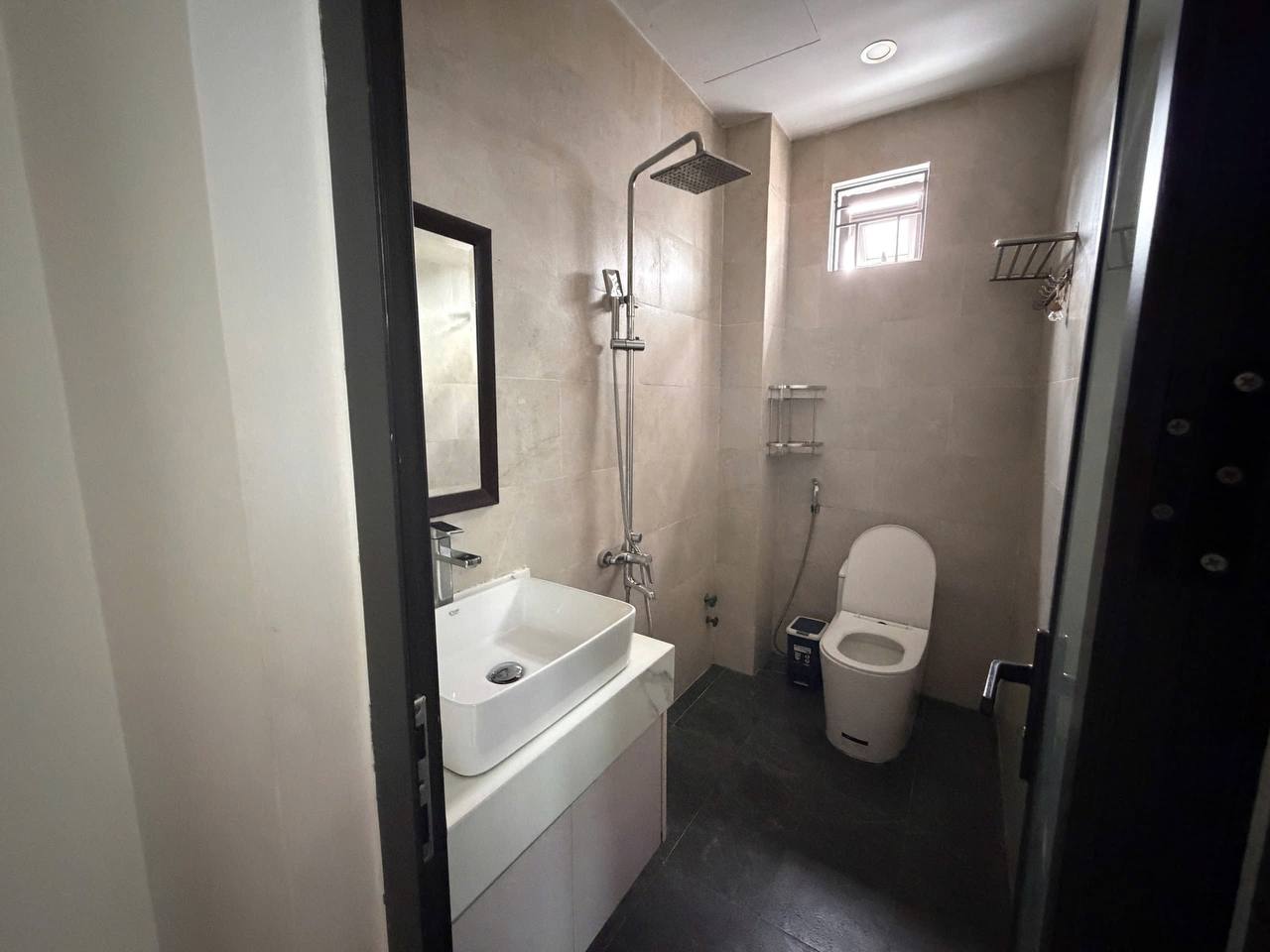 2BR apartment in Khue My — photo 9