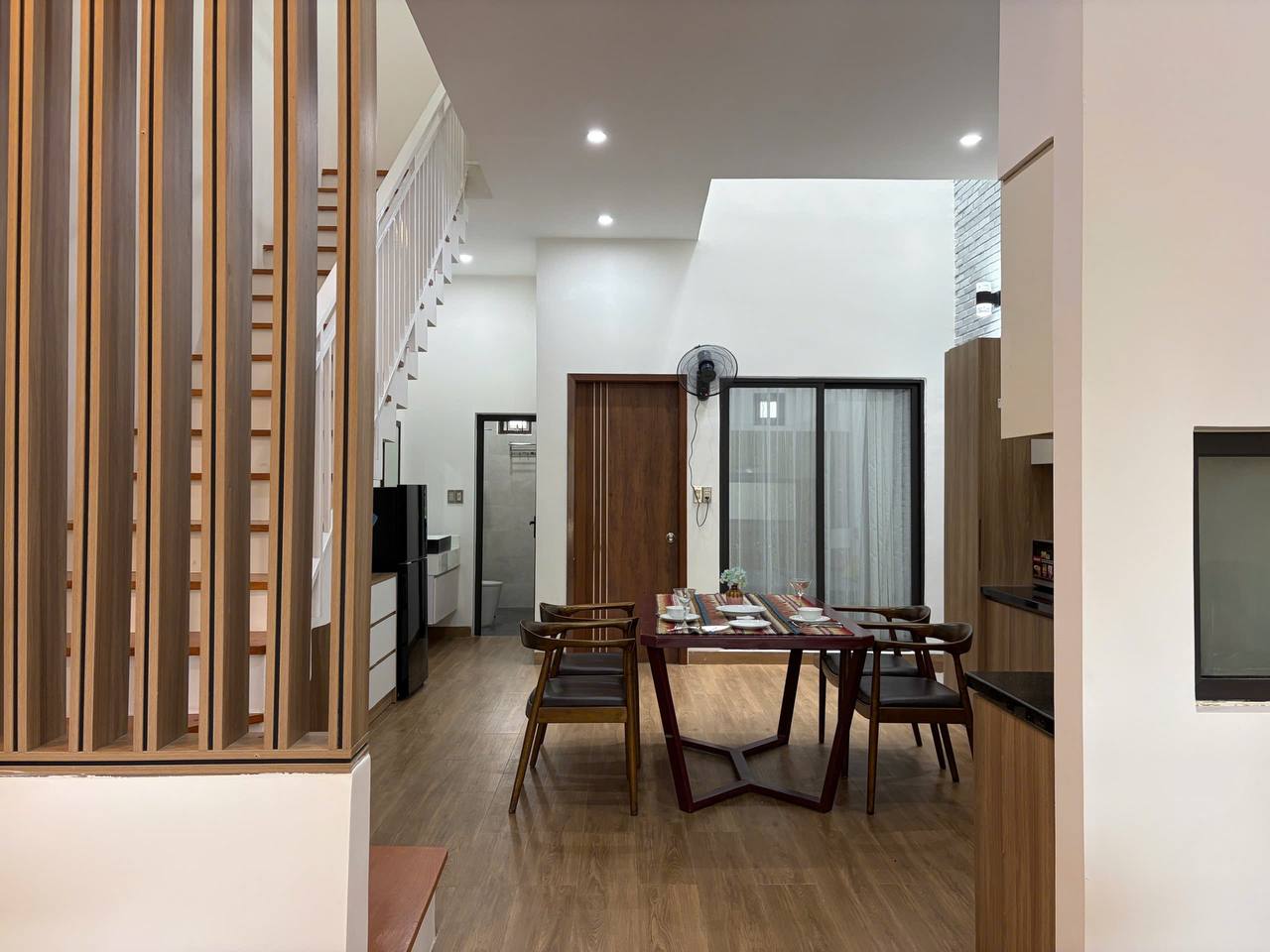 2BR apartment in Khue My — photo 10