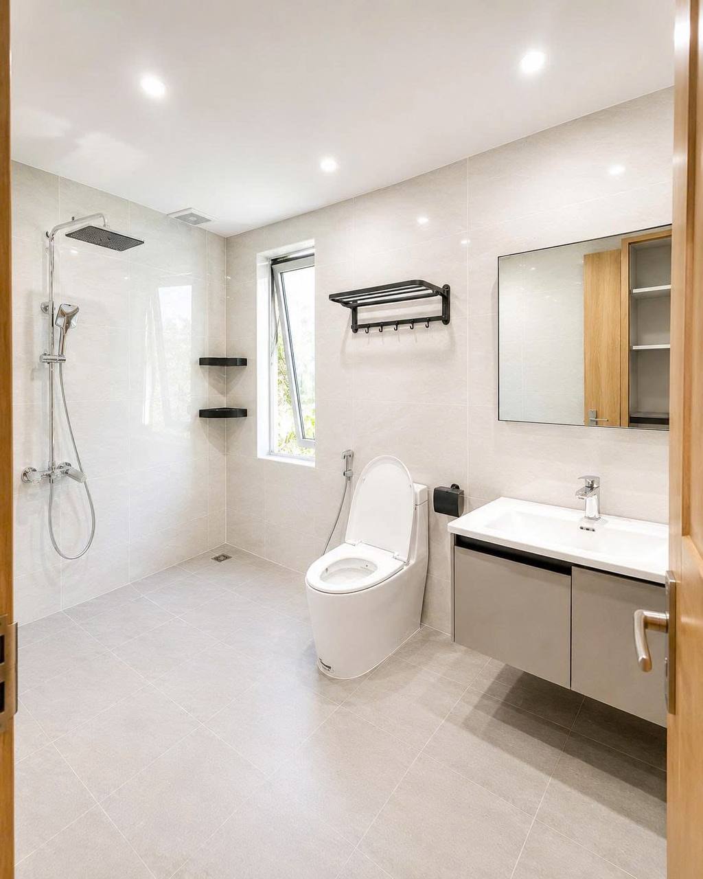 2BR apartment in Khue My — photo 10