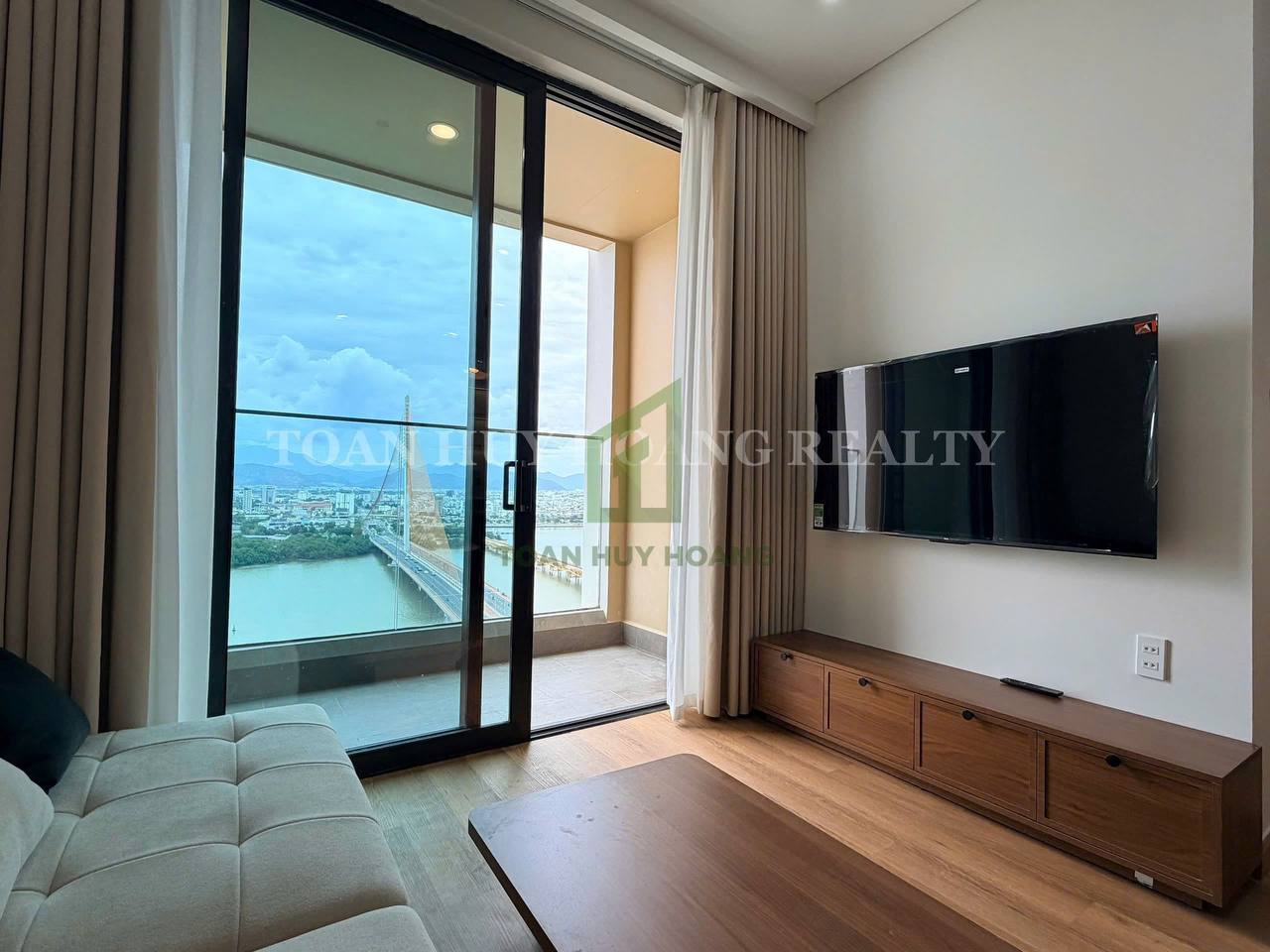 2BR apartment in Ngu Hanh Son — photo 2
