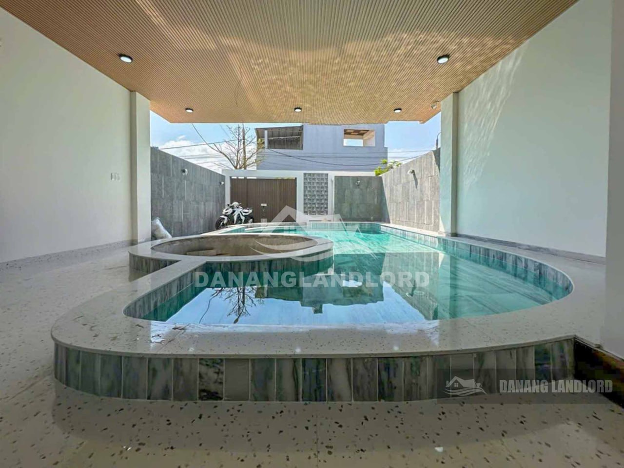 4BR villa in Ngu Hanh Son — photo 2