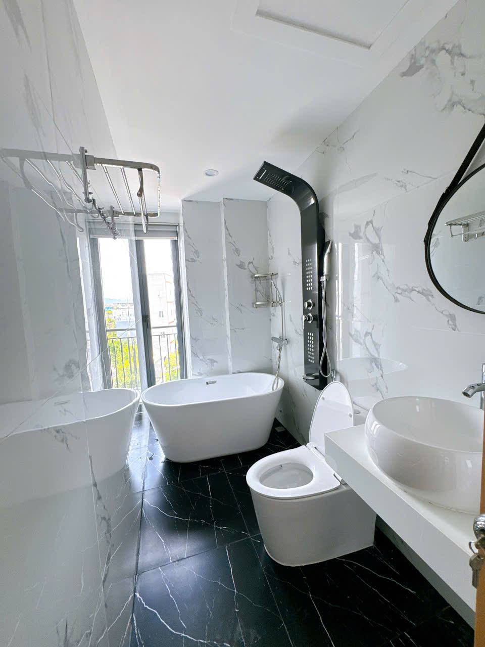 1BR apartment in Khue My — photo 9