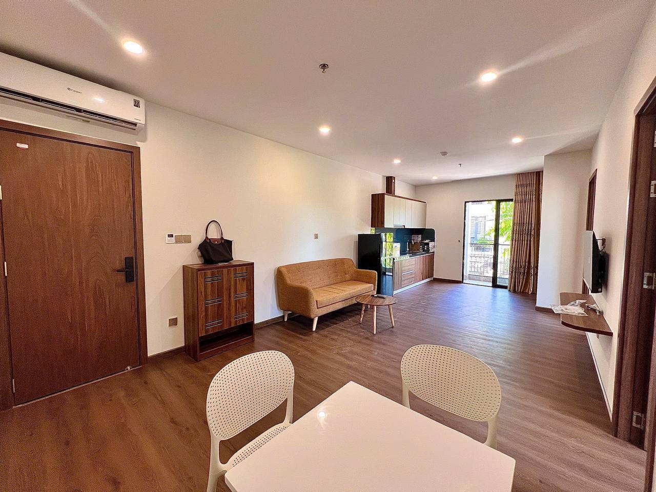 2BR apartment in Son Tra — photo 3