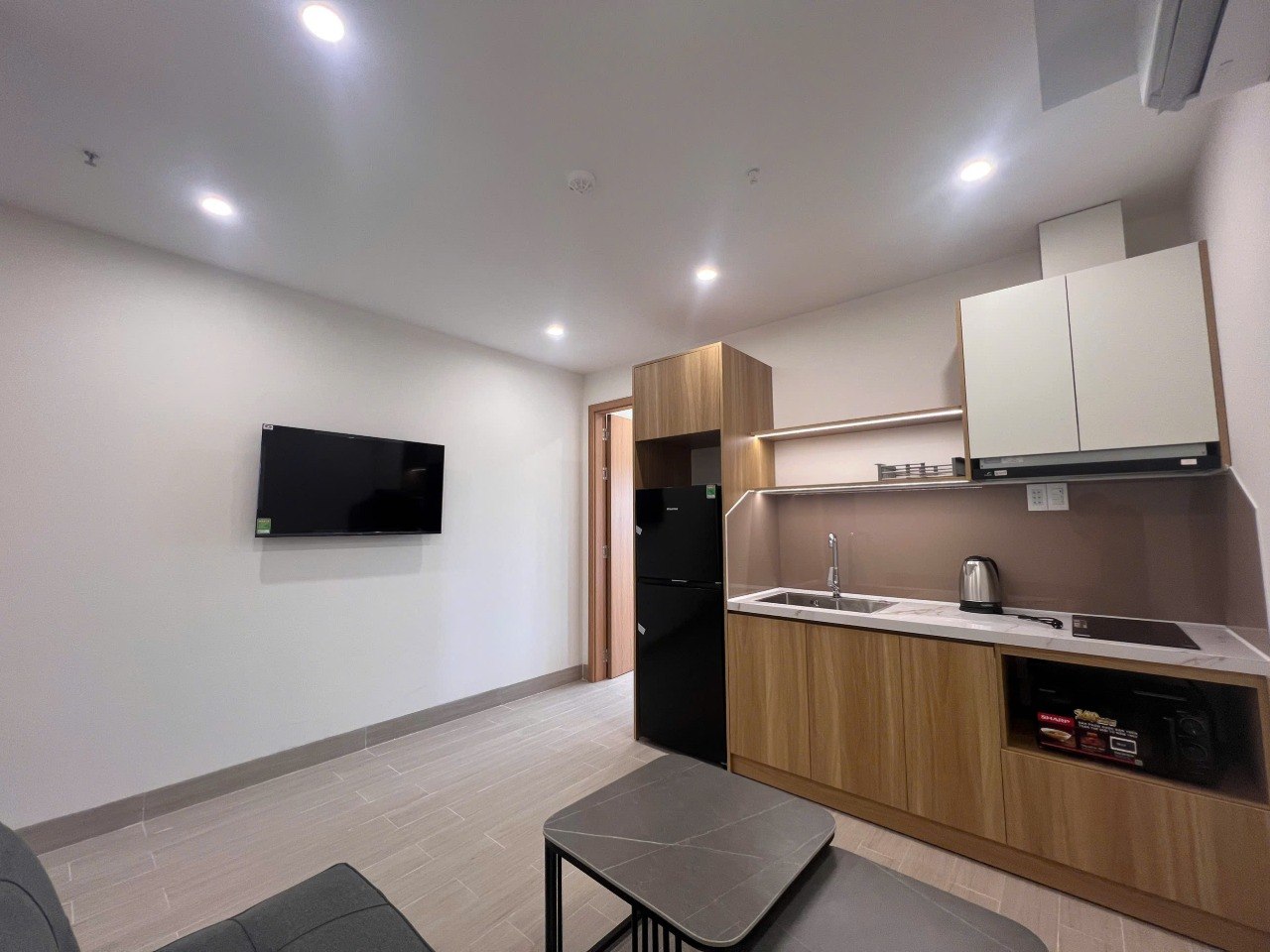 1BR apartment in Khue My — photo 4