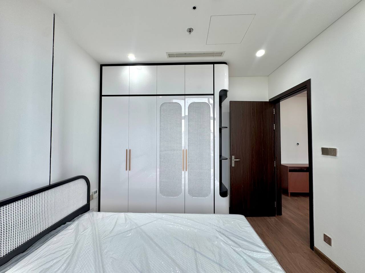 2BR apartment in FPT City — photo 6
