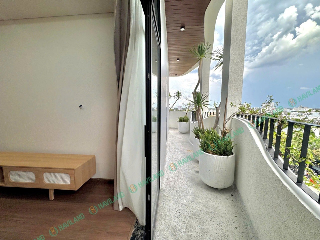 2BR apartment in FPT City — photo 2