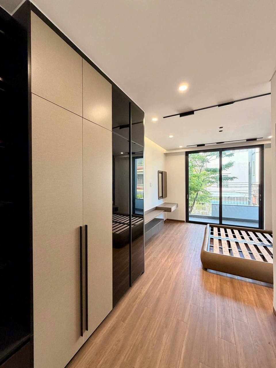 5BR house in Thang Long River — photo 5