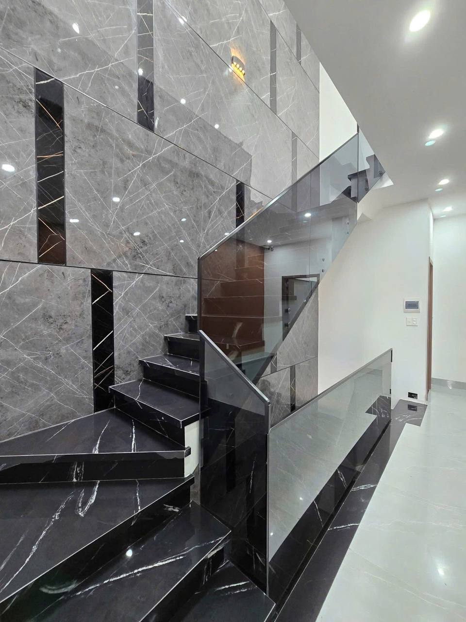 4BR house in Hoa Minh — photo 8