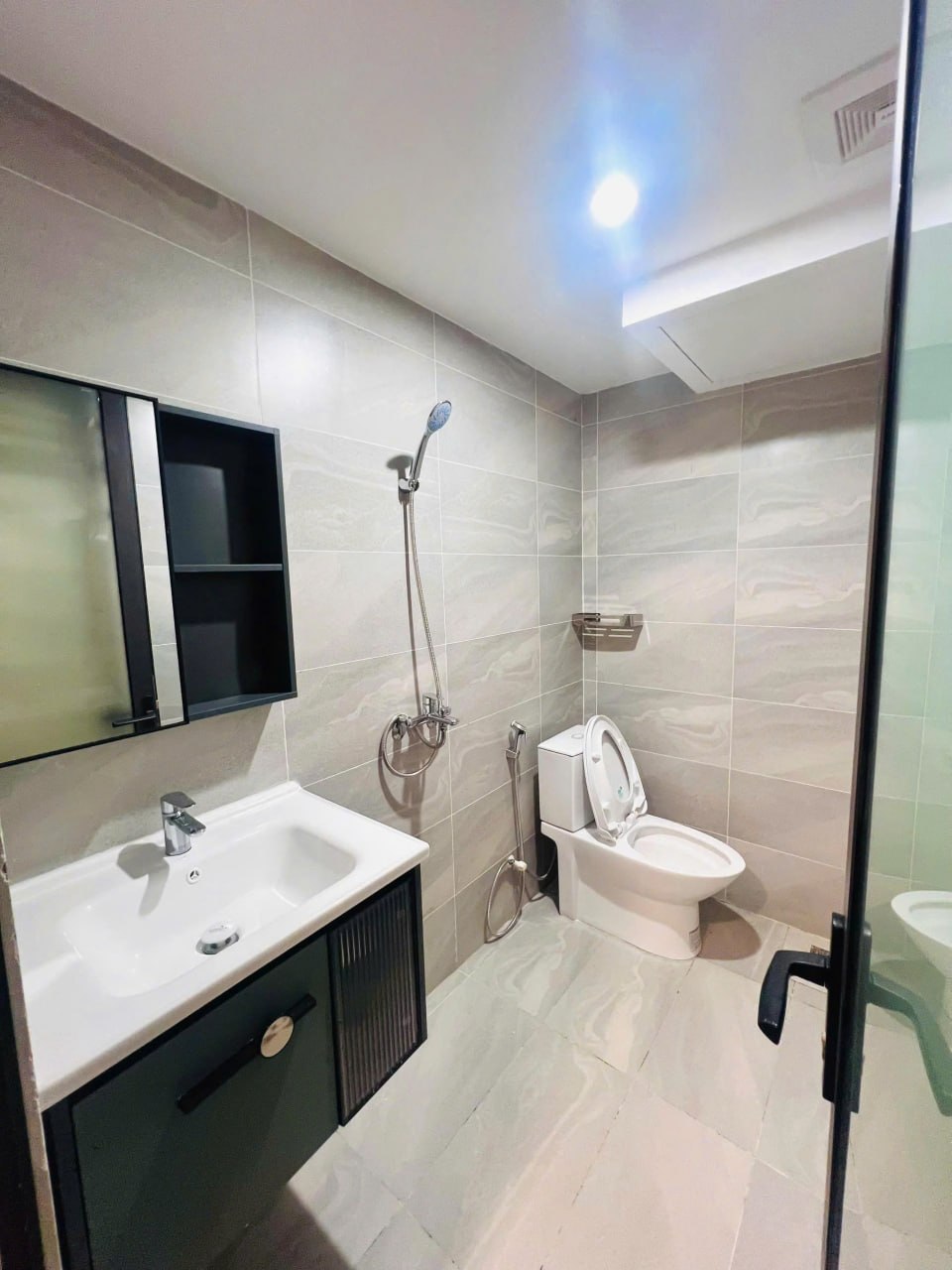 1BR apartment in Cam Le — photo 8