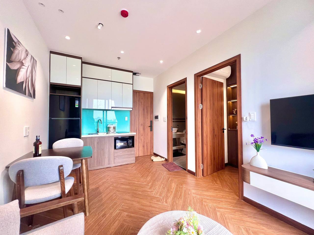 1BR apartment in Khue My — photo 4