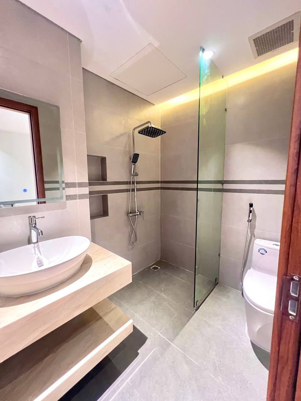2BR apartment in Khue My — photo 5