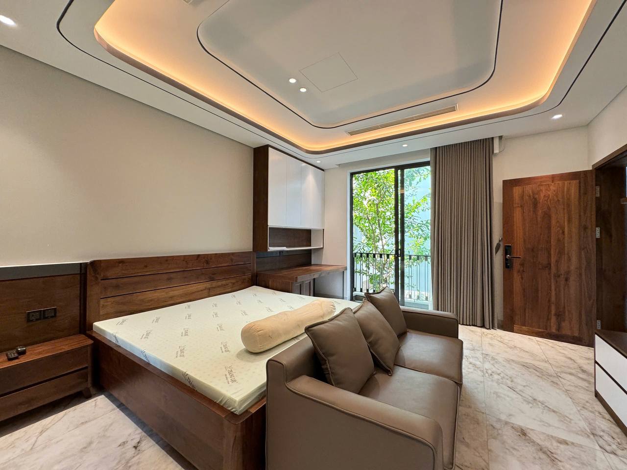 5BR villa in Cam Le — photo 6