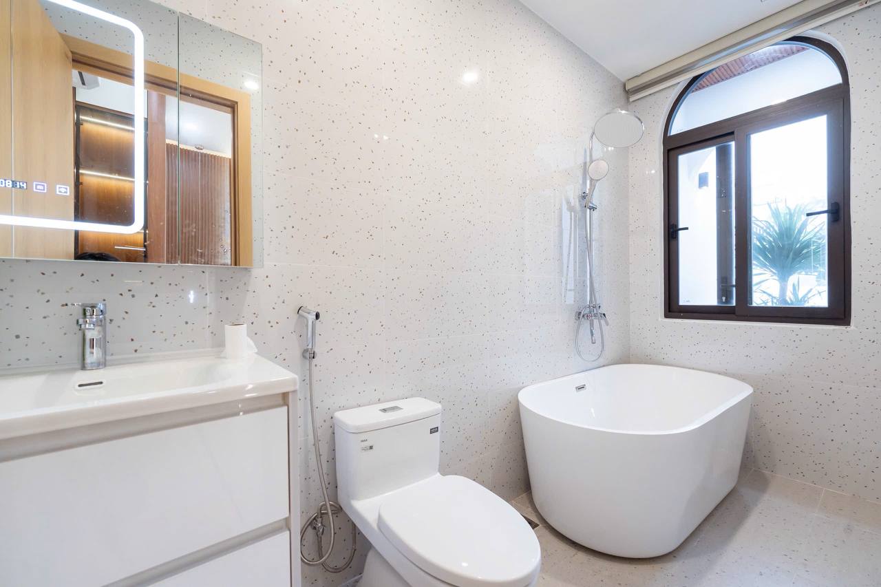 4BR house in Hoa Minh — photo 6