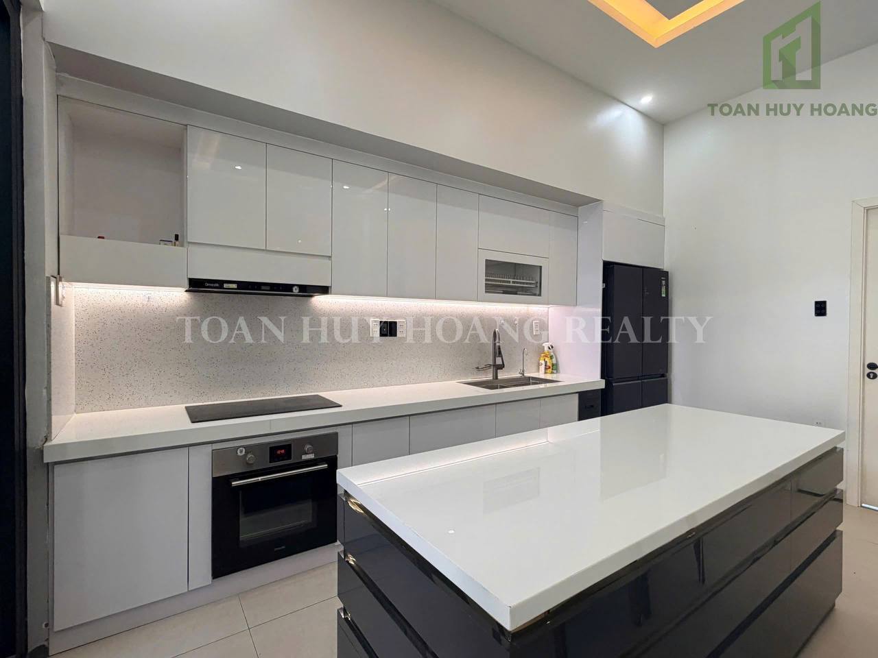 3BR villa in My An — photo 3