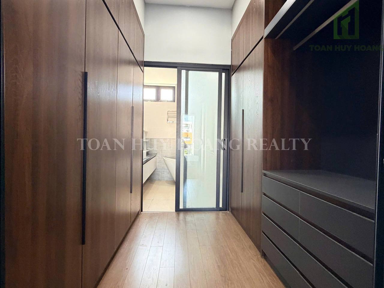 3BR villa in My An — photo 9
