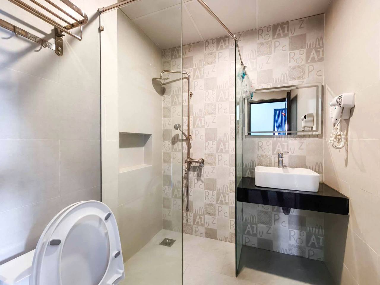 2BR apartment in Khue My — photo 8